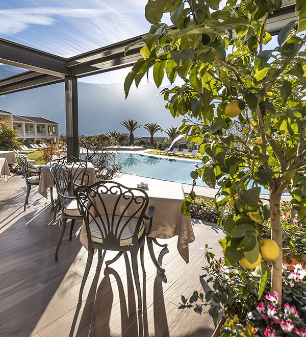 Frühstück mit Ausblick in Limone am Gardasee im 5-Sterne-Hotel L | Park Hotel Imperial