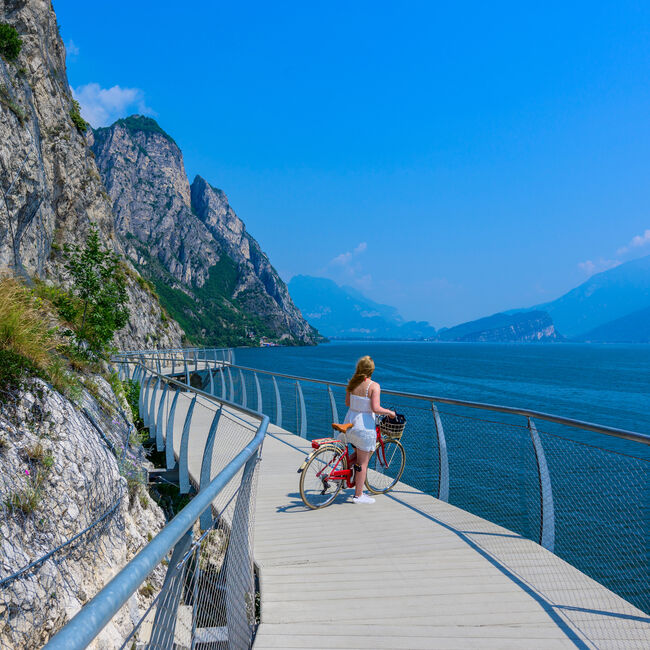 La pista ciclopedonale sul Garda
